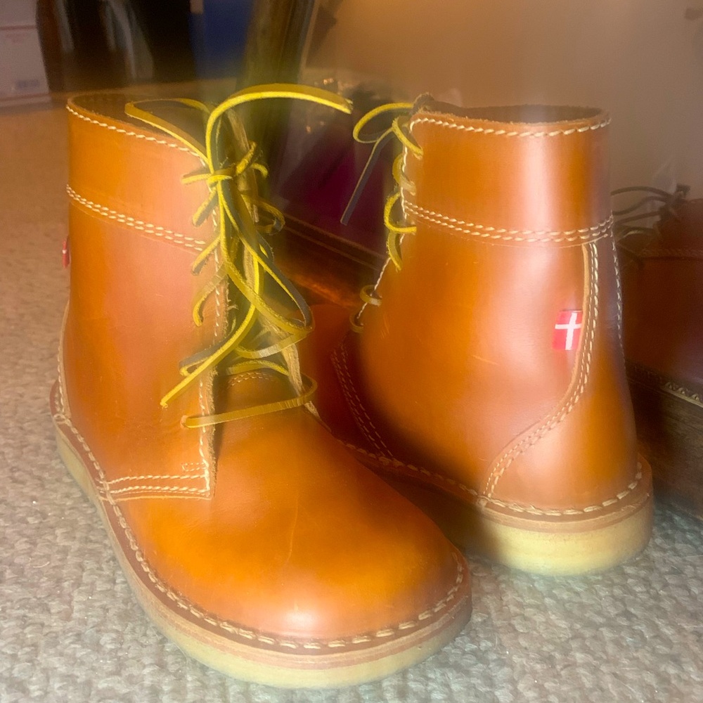 Duckfeet Faborg booties in “Brown” Size 38 for sale